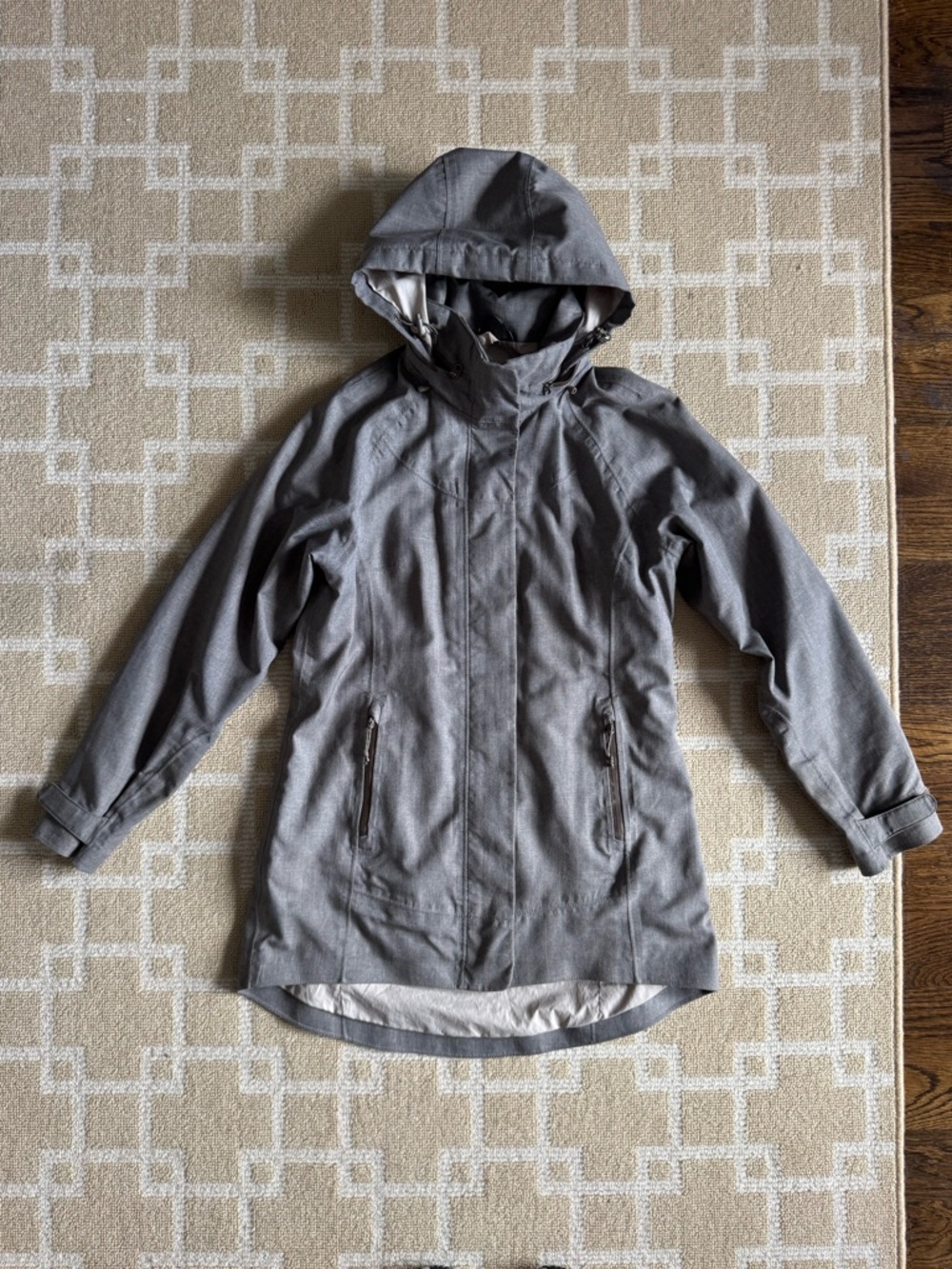 L.L. Bean Waterproof Hooded Rain Jacket Gray Lightweight Outdoor Hiking Size XS - Picture 13 of 13